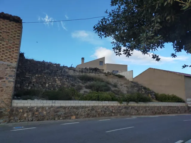 Almacén de tres plantas con terreno en Cabretón! La Rioja - foto 2