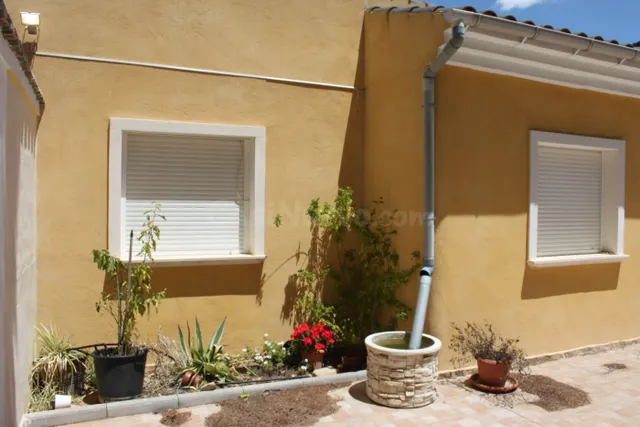 VENTA-FINCA-JUMILLA-MURCIA- CASA 150 M2- PARCELA TOTAL 60.00 - foto 3