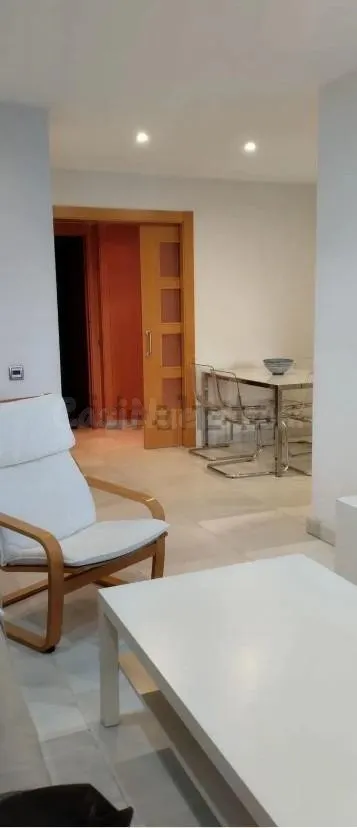 SE ALQUILA PISO DE SEPTIEMBRE A JUNIO EN VEGA DE ACÁ - foto 4