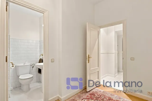 VIVIENDA SEÑORIAL ACTUALIZADA IDEAL PARA PAREJAS CON O SIN HIJOS — 20