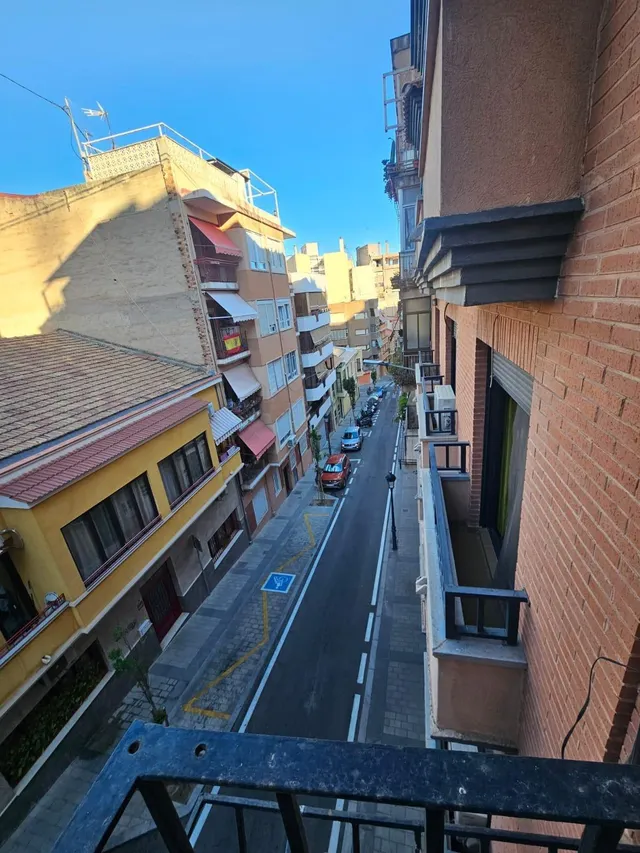 SE ALQUILA VIVIENDA EN EL CORAZÓN DE ALICANTE — 25
