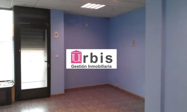 Urbis te ofrece un local comercial en venta en zona Delicias, Salamanca. — 4