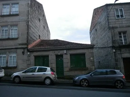 SE VENDE CASA PRINCIPAL Y DE INVITADOS EN PARCELA CERRADA DE 240M