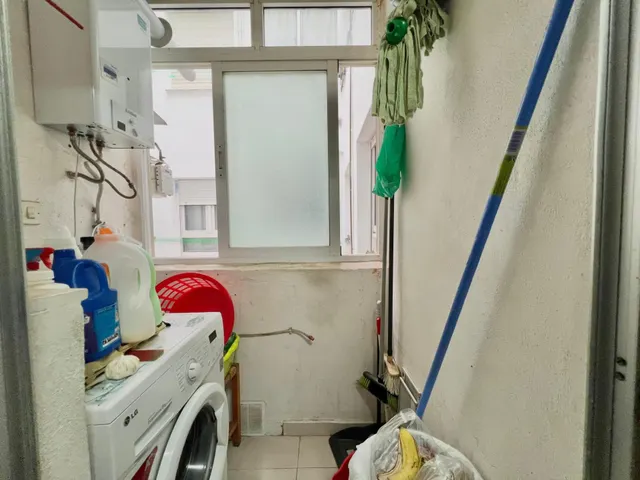Espaciosa vivienda de 4 habitaciones y 2 baños rodeado de todos los servicios — 34