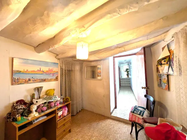 Vivienda en la localidad  Moros, pleno centro de la localidad. — 19