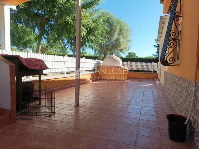 INMOBILIARIA SAN JOSE VENDE ESTUPENDO CHOLLO DE  CHALET EN POZOBLANCO-MONFORTE DEL CID — 21