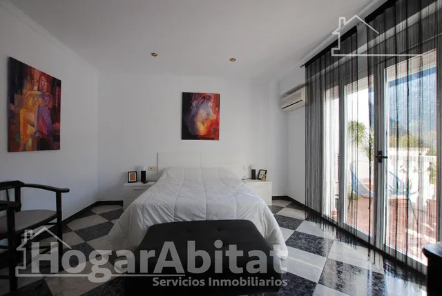 ADOSADO SEMINUEVO CON TERRAZA Y GARAJE — 10