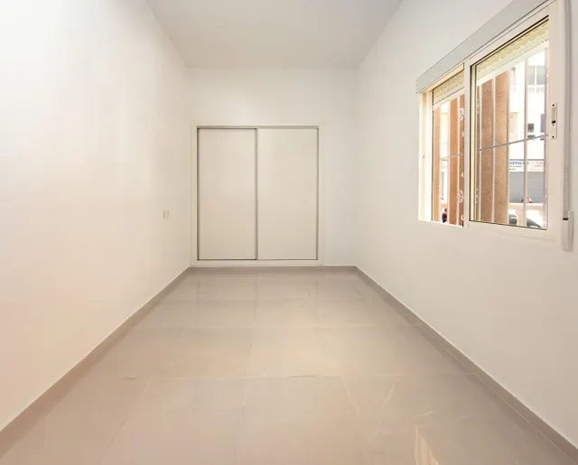 Piso reformado cerca de la Playa de los Náufragos — 13
