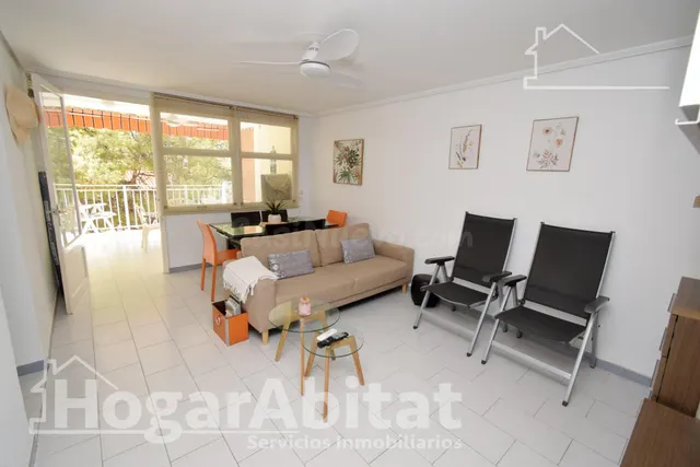 Acogedor apartamento con amplia terraza y plaza de garaje junto a la playa Almadraba — 3