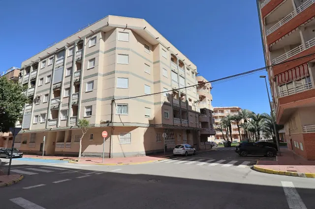 Piso 2 habitaciones 59m² en venta - MERCADONA — 32