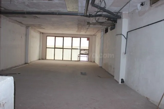 Local comercial en alquiler - CENTRO — 5