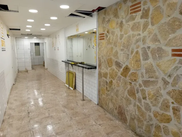 Local comercial de lloguer en plena Rambla d’Igualada - foto 4