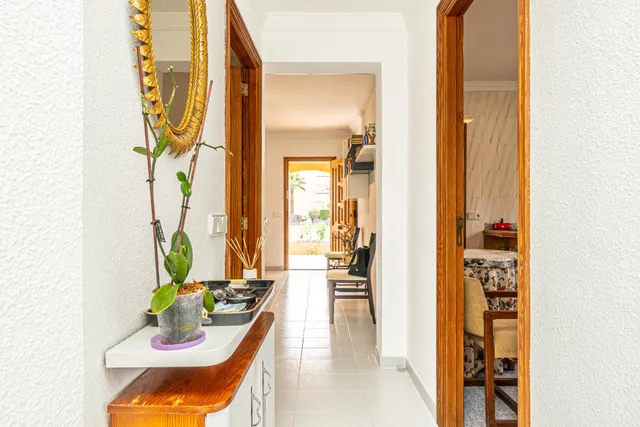 Chalet con amplio jardín y posibilidad de doble vivienda — 25