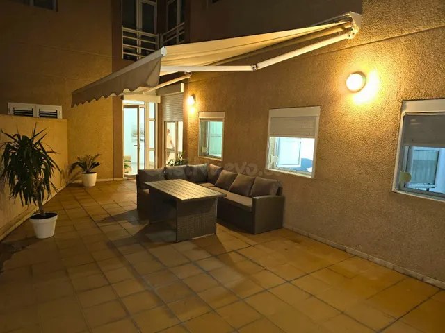 PISO CON AMPLIA TERRAZA EN LAS CANTERAS