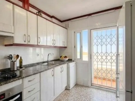 Casa adosada reformada de 4 habitaciones en cunidor, Cunit — 6