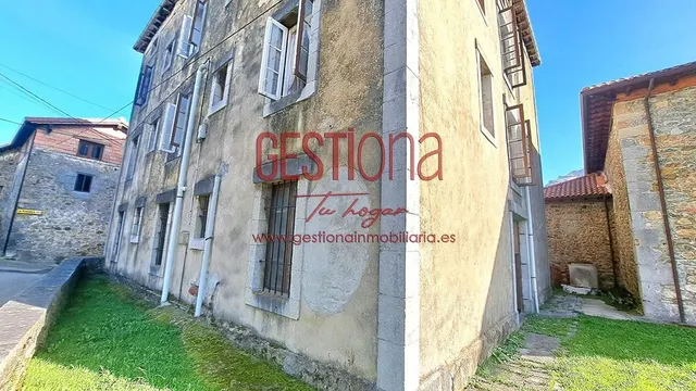 MAJESTUOSA CASA PARA REFORMAR. SOBA — 21