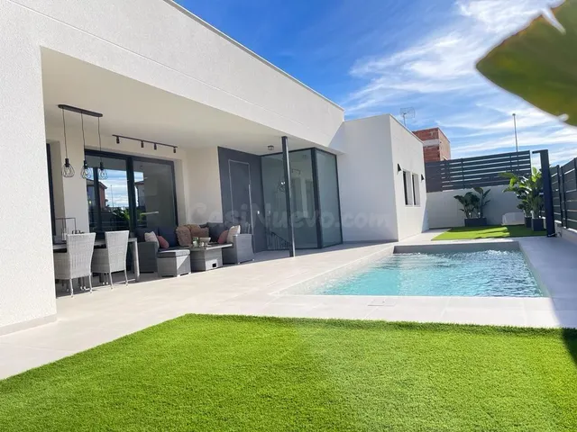 Chalet en Urbanización Los Olivos — 2