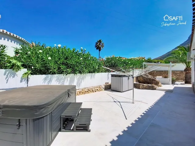 Villa exclusiva totalmente reformada con vistas al mar y al Montgó — 6