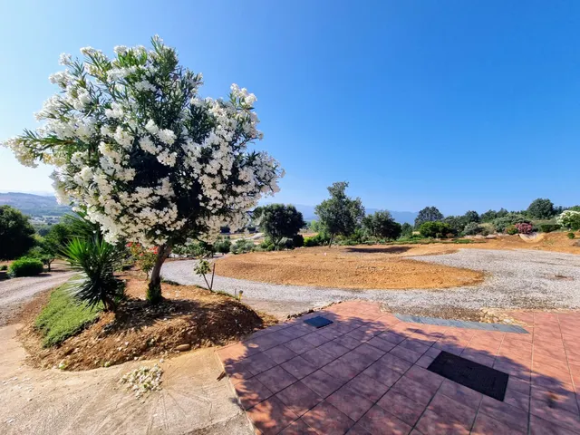 CASAS INDIVIDUALES  CON PARCELAS EN CIMBRIO (BARCENA DEL BIERZO) — 21