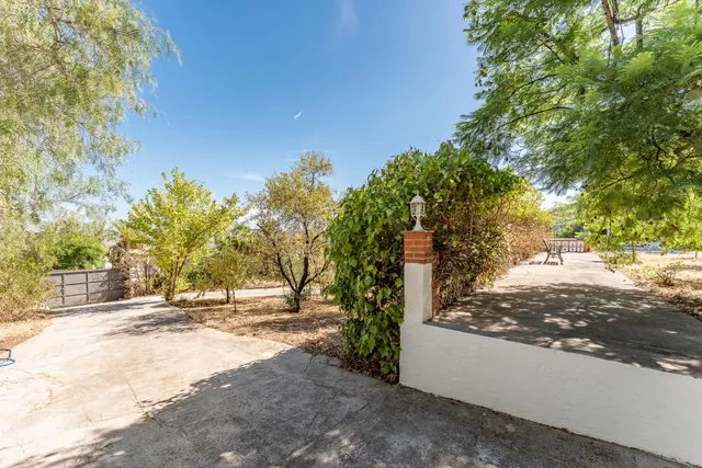 CHALET INDEPENDIENTE DE UNA SOLA PLANTA CON PISCINA — 17