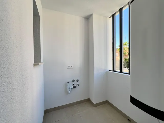 CHALET CON SOLÁRIUM, PISCINA Y SÓTANO — 29