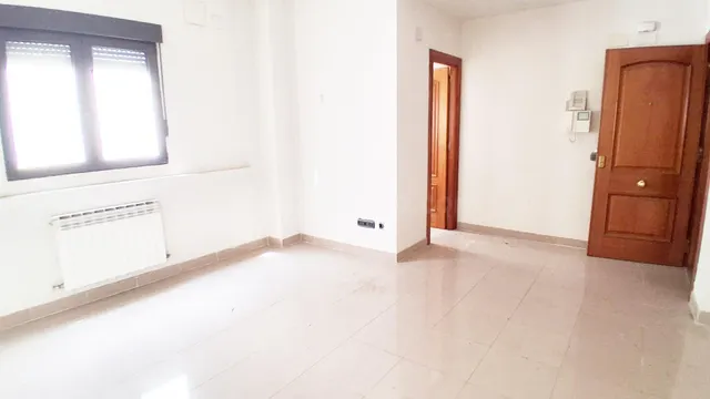 Urbis te ofrece una oficina en venta en Béjar, Salamanca. - foto 5