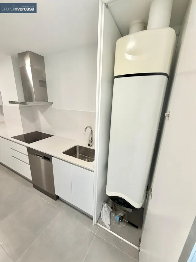 Vivienda seminueva con plaza de aparcamiento situada en Plaza San Rafael de Quart de Poblet (Valencia). — 13