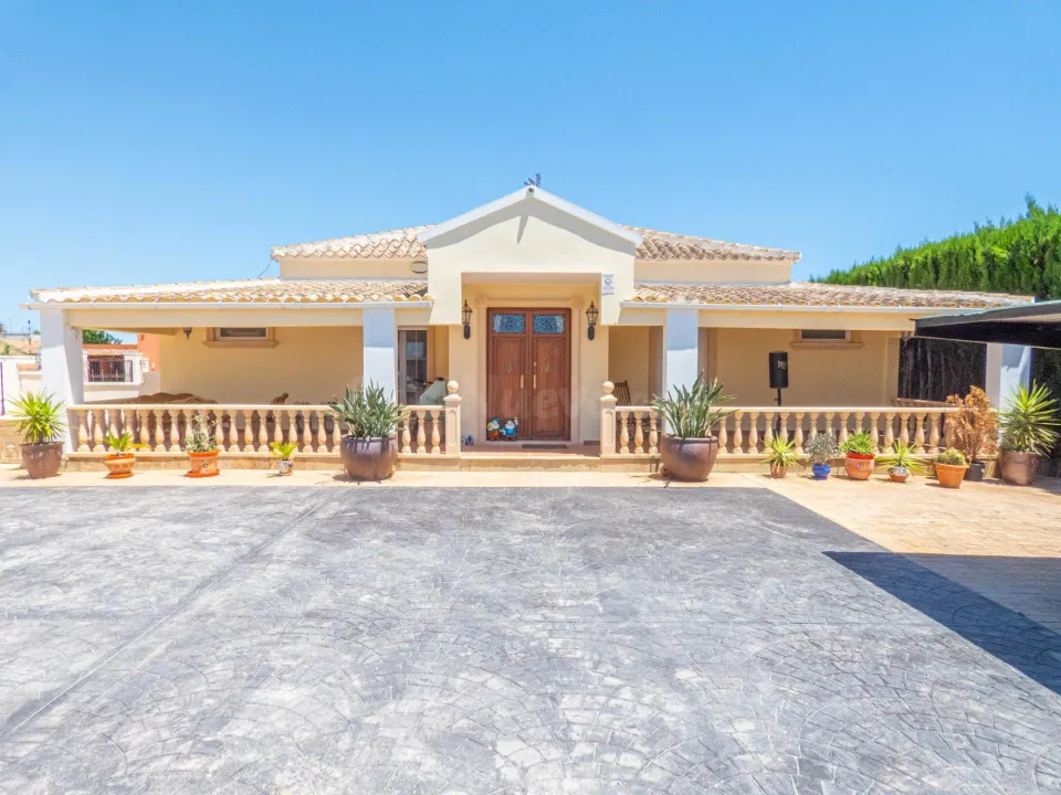 Villa 6 habitaciones 440m² en venta - Comunidad valenciana