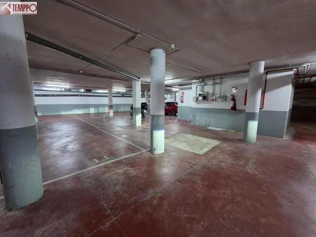 Amplia Plaza de Aparcamiento - foto 5