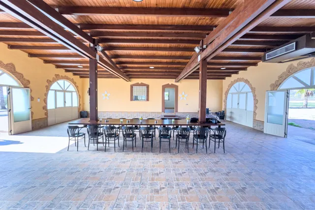Espectacular finca rústica vallada con viviendas, salón de eventos y piscina en Fuente Álamo — 21