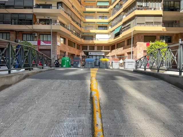 Plaza de Garaje para Coche en Venta en Ensanche Diputación — 10