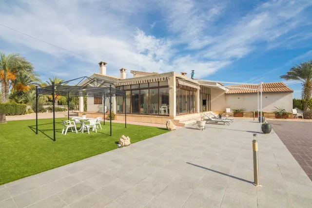 Chalet independiente de lujo en suelo urbanizable — 2