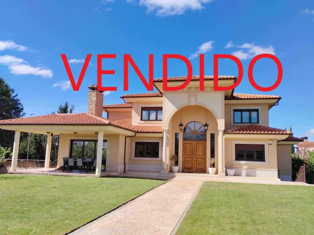 ESPECTACULAR CHALET INDIVIDUAL CON PARCELA DE 1152 METROS EN