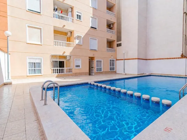 Apartamento 2 habitaciones 68m² en venta - Estacion de autobuses — 10