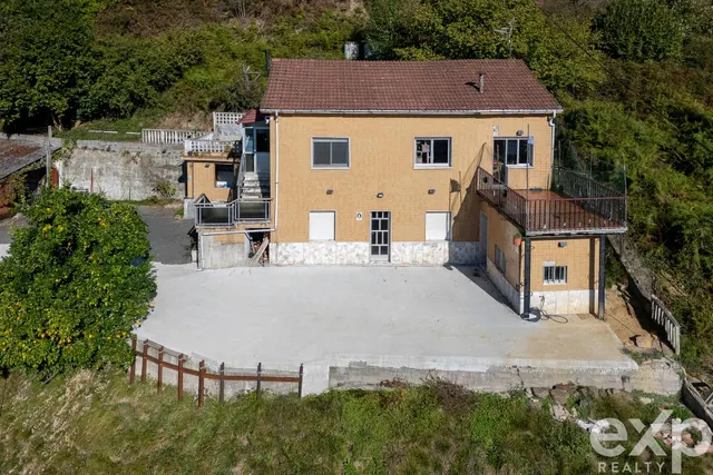 CASA CON FINCA DE 4.749 M2, COCHERA Y GRANERO EN SAN MARTÍN  - foto 3