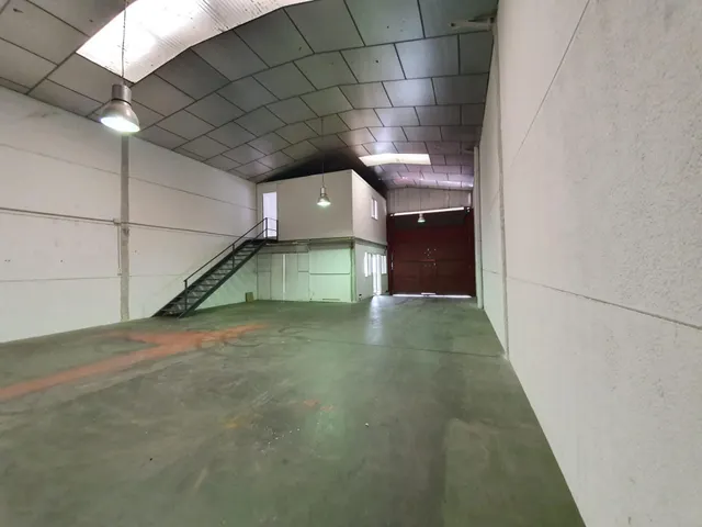 Estupenda nave en alquiler en parsi — 8