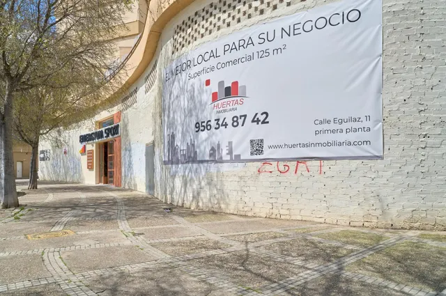 Magnífico local con extraordinaria situación en Glorieta de los Juegos Olímpicos — 3