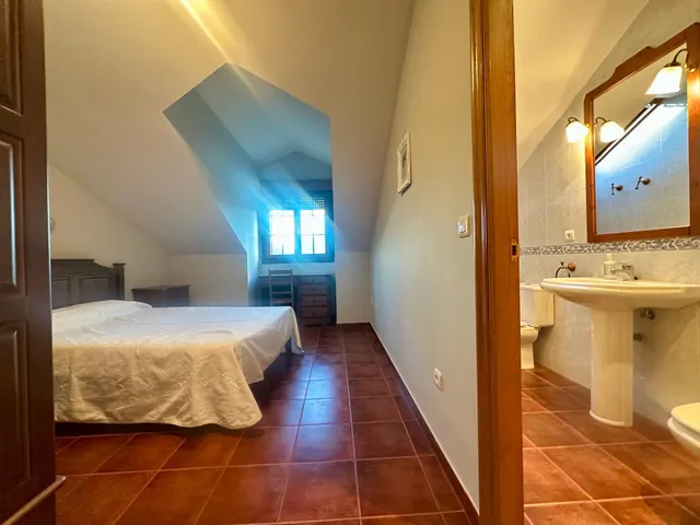 HOTEL RURAL - OENCIA — 49