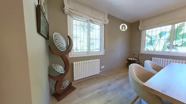 Casa reformada de tres plantas con piscina, jacuzzi, gimnasio, sauna  y vistas a parque natural — 8