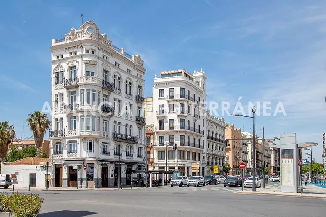Piso en venta en Valencia, con terraza y balcón — 18