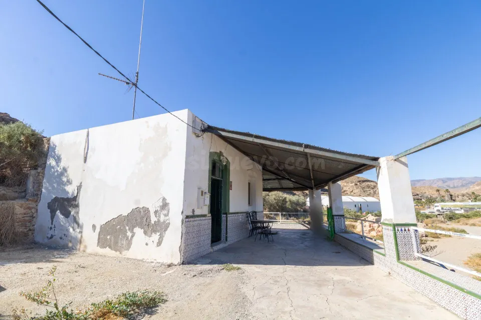 CORTIJO EN VENTA EN LA VILLA DE GÁDOR – PARAJE LAS HERRERÍAS