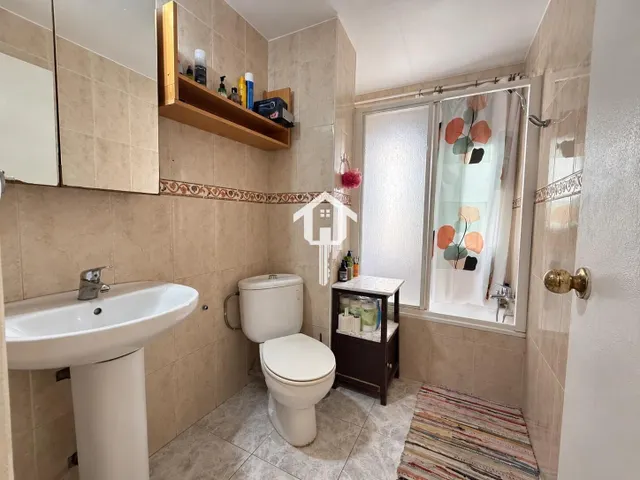 PISO EN VENTA EN ALICANTE. 66m2, 3 habitaciones, 1 BAÑO, CUARTA PLANTA SIN ASCENSOR. ZONA DE ALTOZANO — 26