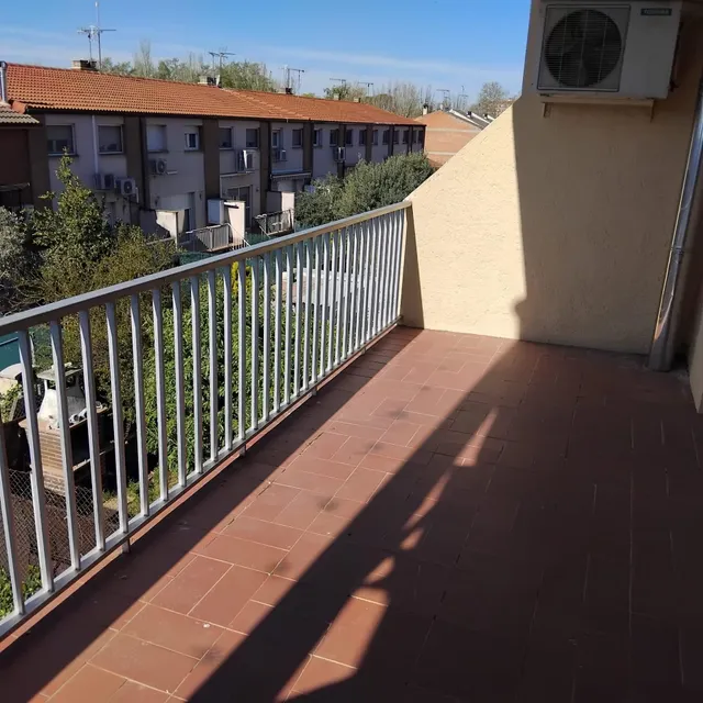 Chalet adosado 210 mt y Jardin 50 mt sol todo el día — 11