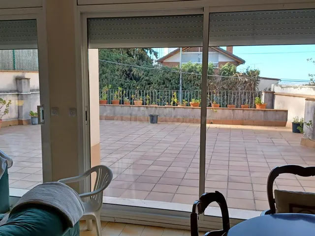 FANTÁSTICA VIVIENDA EN ZONA ALTA DE ESPLUGUES - foto 4