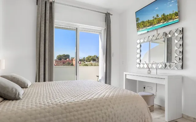 Adosado 6 habitaciones 358m² en venta - Marbella — 28