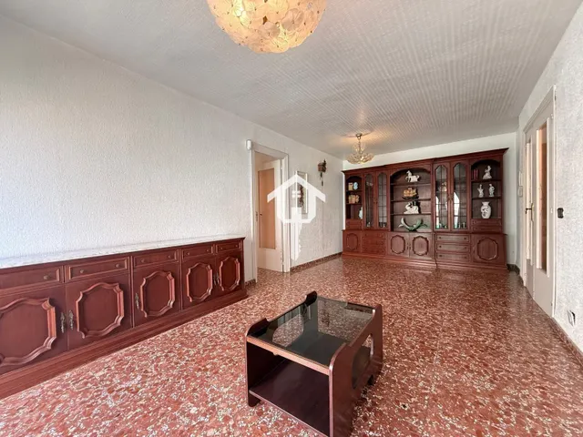 Piso en venta en Alicante. 85m2, 3 habitaciones, 1 baño con bañera, tercera planta con ascensor. zona de campoamor — 7