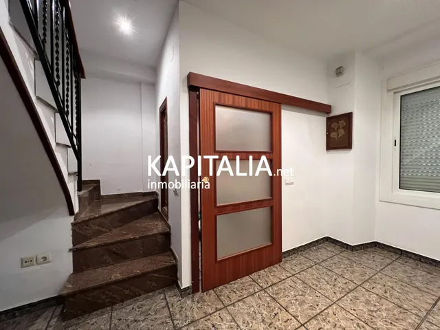 Estupenda casa a la venta en Ontinyent , zona San Antonio en Exclusiva . — 3