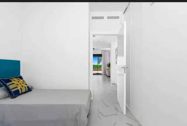 OBRA NUEVA EN SAN MIGUEL DE LAS SALINAS — 9