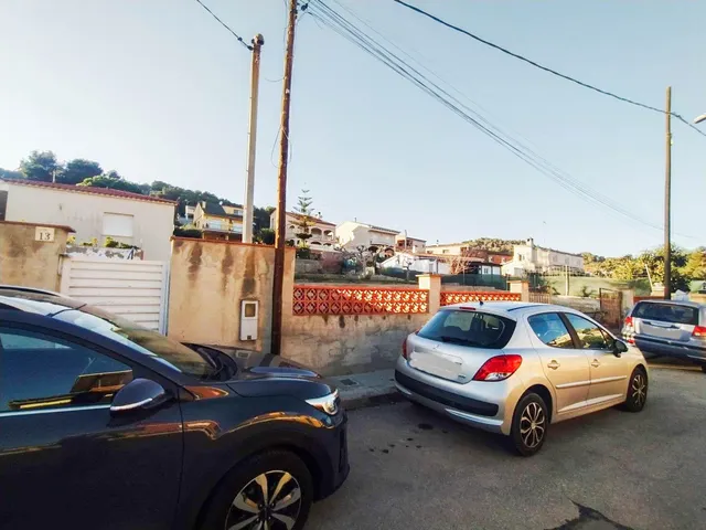 PARCELA EDIFICABLE PLANA A LA VENTA EN CUNIT URBANIZACIÓN LOS ROSALES — 17