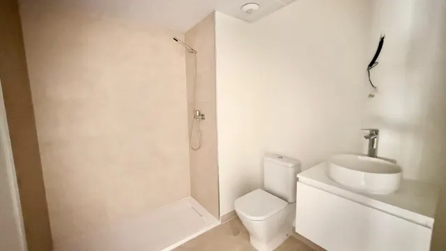 ¡GRAN OPORTUNIDAD! ÁTICO DE LUJO CON SOLÁRIUM PRIVADO Y VISTAS AL MAR Y MONTAÑA EN BENALMÁDENA – BLUE SEA HOMES — 15